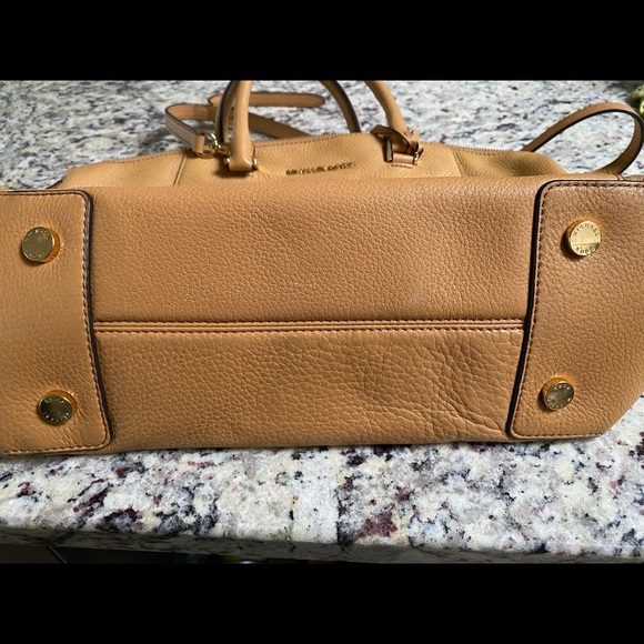 Michael Kors bag - Picture 4 of 6